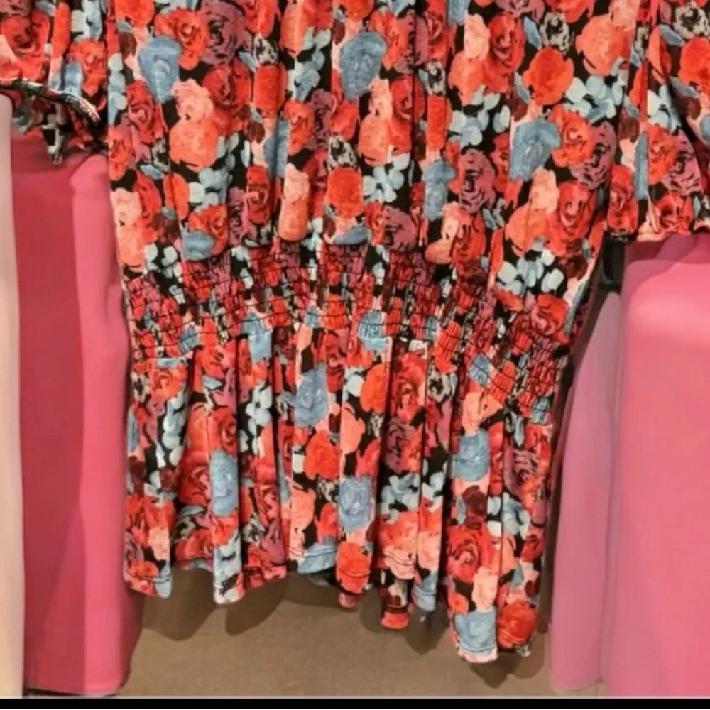 A love story Charlotte Russe Red and Blue Floral Blouse XL